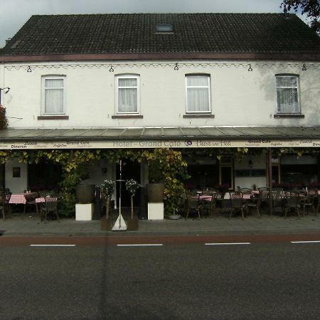 Hotel Grand Cafe Heere Van Heel Exterior photo