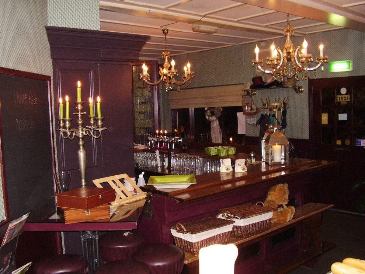 Hotel Grand Cafe Heere Van Heel Exterior photo